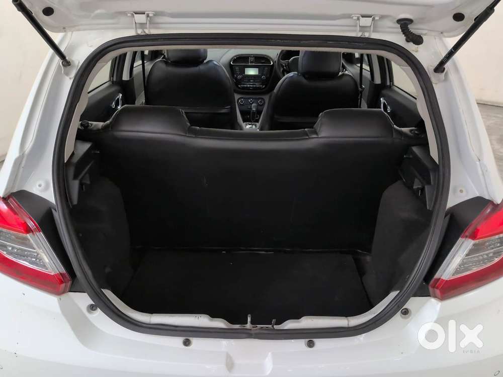 Tata Tiago Xza, 2018, Petrol