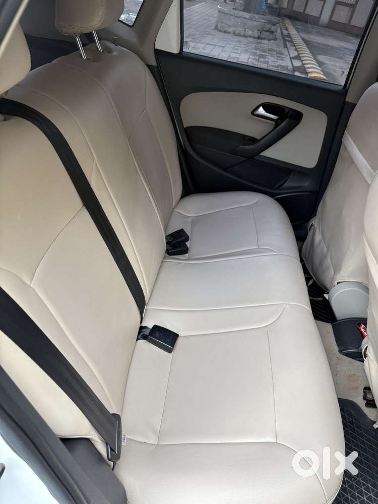 Volkswagen Polo Petrol Highline 1.2l, 2013, Petrol