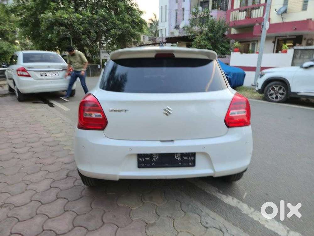 Maruti Suzuki Swift Vxi + Manual, 2021, Petrol