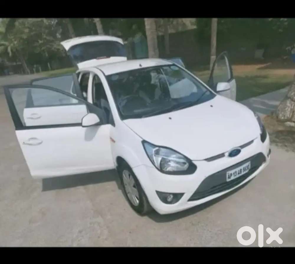Ford Figo Petrol Zxi 2012 Manual