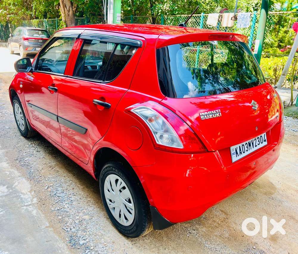 Maruti Suzuki Swift LXI Option, 2015, Petrol