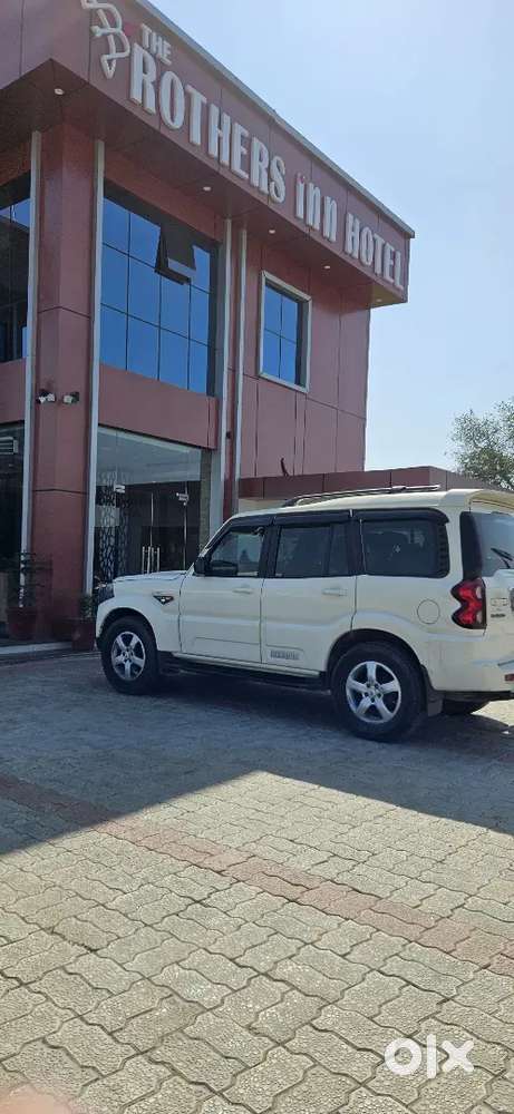 Mahindra Scorpio Classic 2016