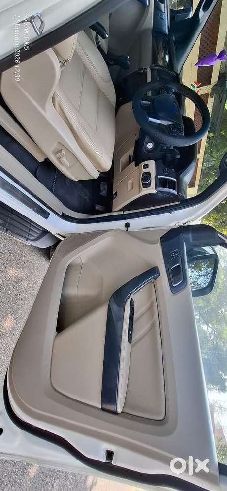 Ford Endeavour 2.2 Titanium At 4x2, 2016, Diesel