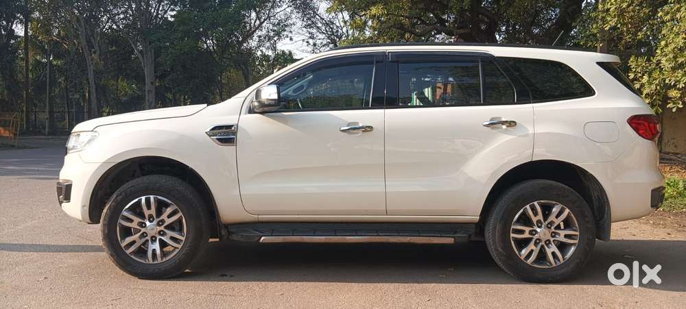 Ford Endeavour 3.2 Titanium At 4x4, 2017, Diesel