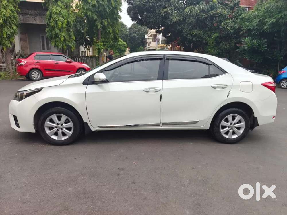 Toyota Corolla Altis 1.8 G Cvt, 2016, Petrol