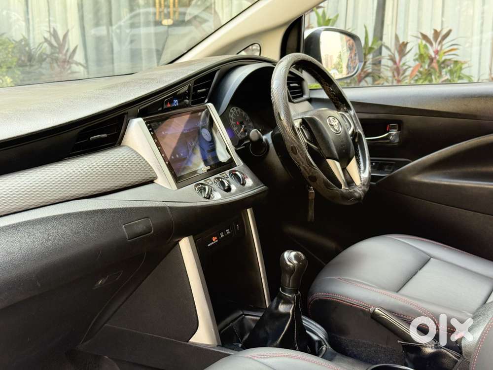 Toyota Innova Crysta 2.4 G Mt 7 Str, 2022, Diesel