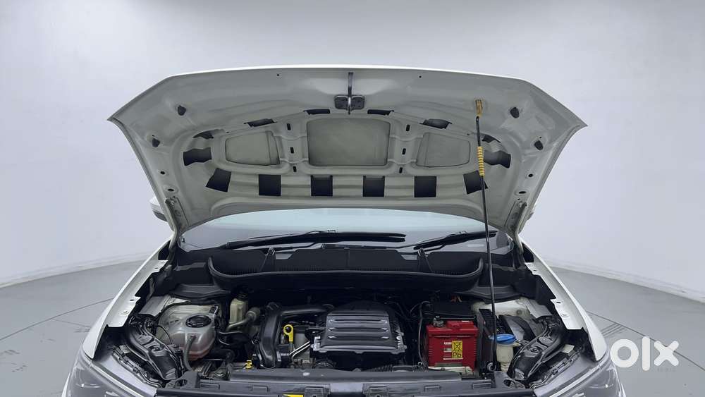 Volkswagen Taigun Topline 1.0 Tsi At (electric Seats), 2021, Petrol