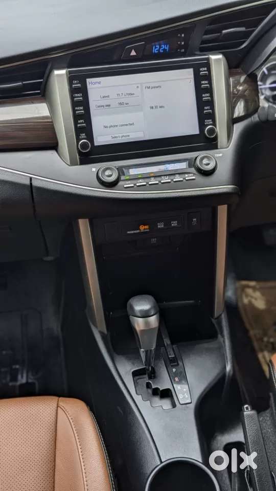 Toyota Innova Crysta [2020-ongoing] 2.4 Zx At 7 Str, 2022, Diesel