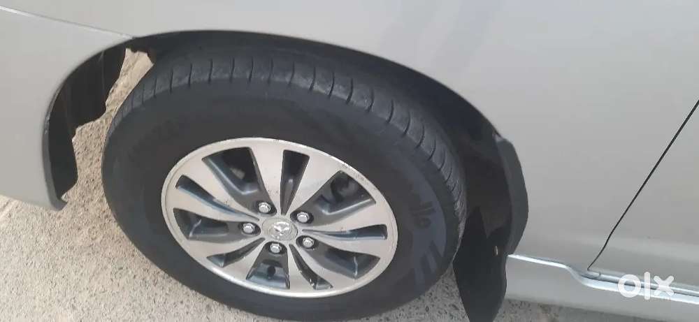 Toyota Innova 2016 Diesel 130000 Km Driven