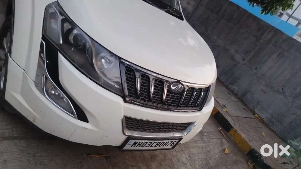 Xuv500w10 Sunroof Second Owr