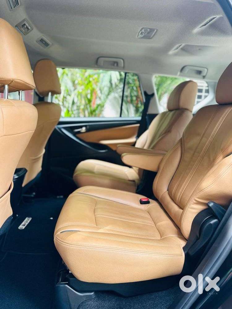 Toyota Innova Crysta 2.8 Gx At, 2022, Diesel