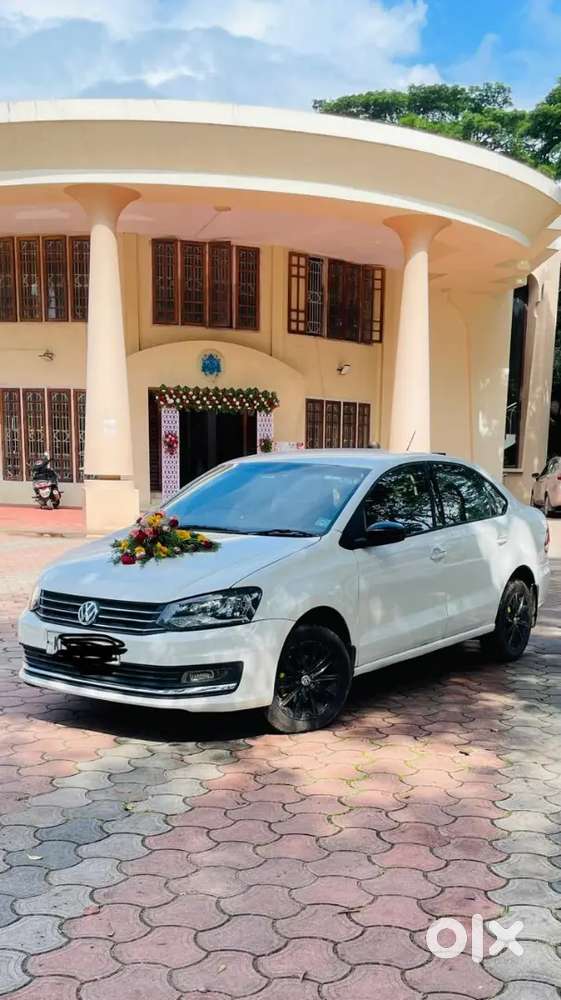 Volkswagen Vento Highline 2016 Petrol Manual Authorised Showroom Servi