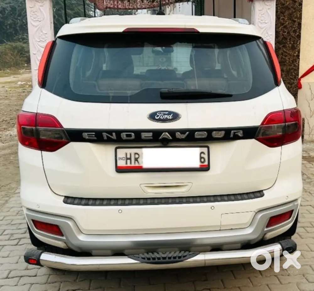 Ford Endeavour 2.2 2018 Titanium