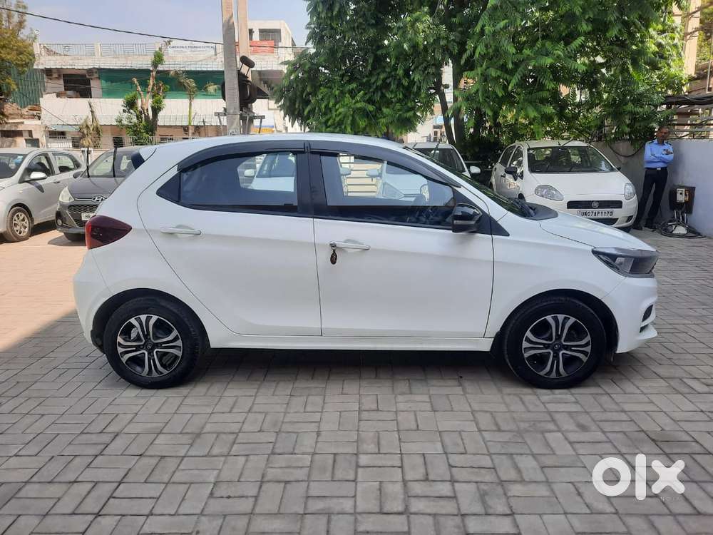 Tata Tiago 1.2 Revotron Xt (o), 2024, Petrol