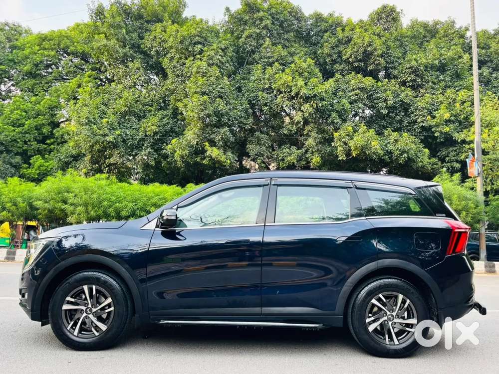 Mahindra Xuv700 2.2 Ax 5 Diesel At 7 Str, 2023, Diesel