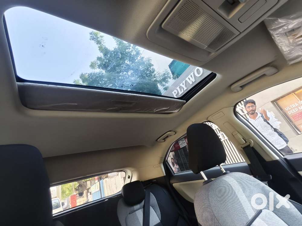 Tata Nexon Pure (s) 1.2 Petrol 6amt, 2024, Petrol