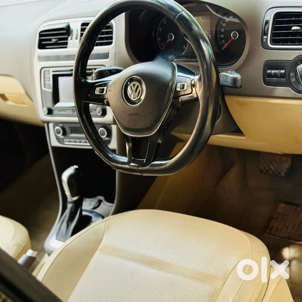 Volkswagen Vento 1.2 Tsi Highline At, 2017, Petrol