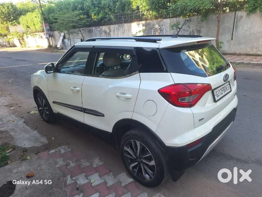Mahindra Xuv 300 W8 Opsnal Model