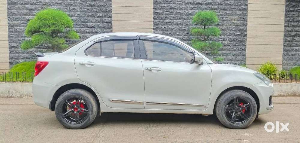 Maruti Suzuki Swift Dzire Amt Zdi, 2017, Diesel