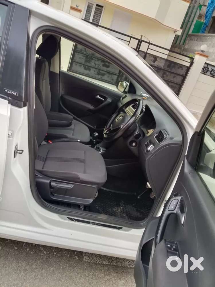 Volkswagen Polo Petrol Highline 1.2l, 2017, Petrol