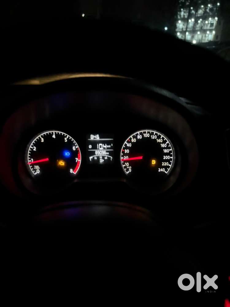 Volkswagen Polo Petrol Manual 2014