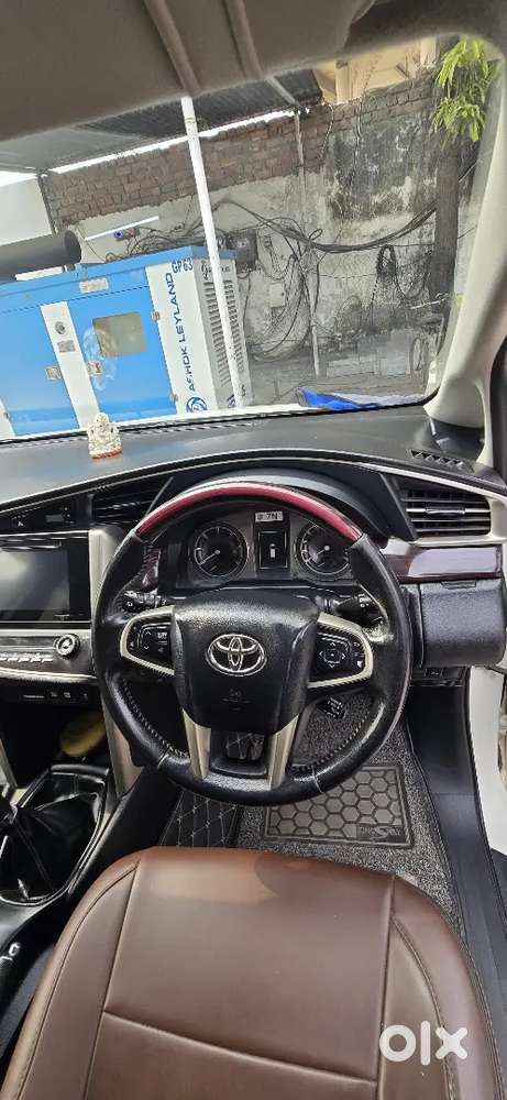 Toyota Innova Crysta