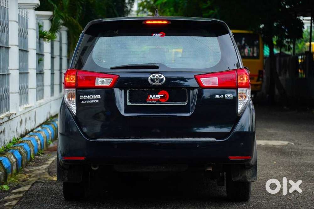 Toyota Innova Crysta 2.4 V, 2024, Diesel