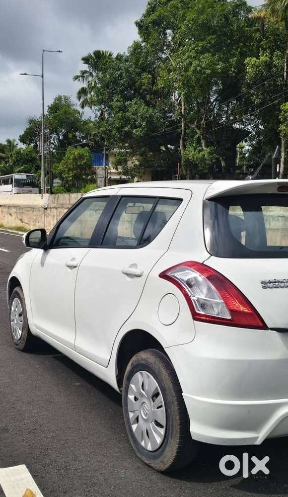 Maruti Suzuki Swift Vxi, 2013, Petrol