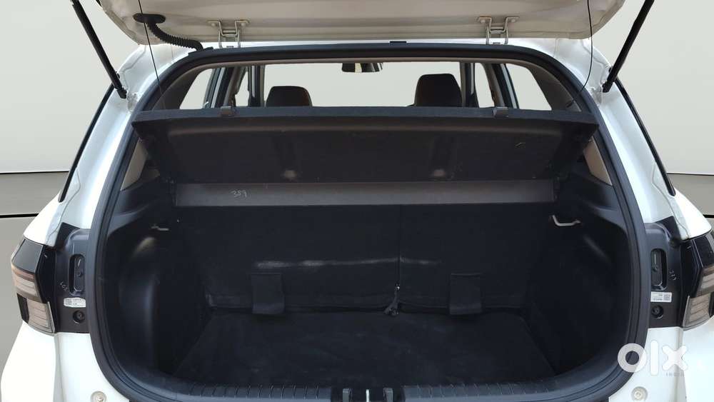 Hyundai Venue S (o) 1.2 Petrol Knight Edition, 2024, Petrol