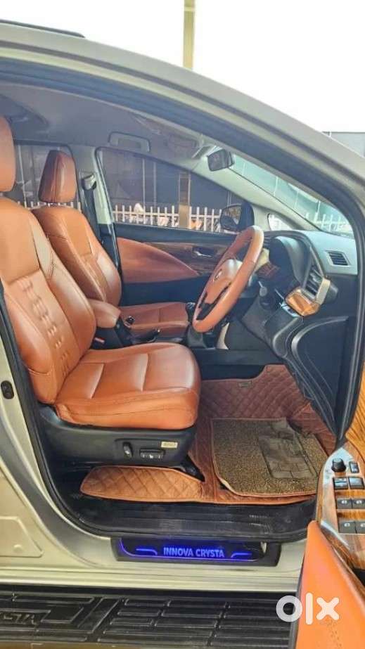 Toyota Innova Crysta 2.4zx Automatic, 2017, Diesel