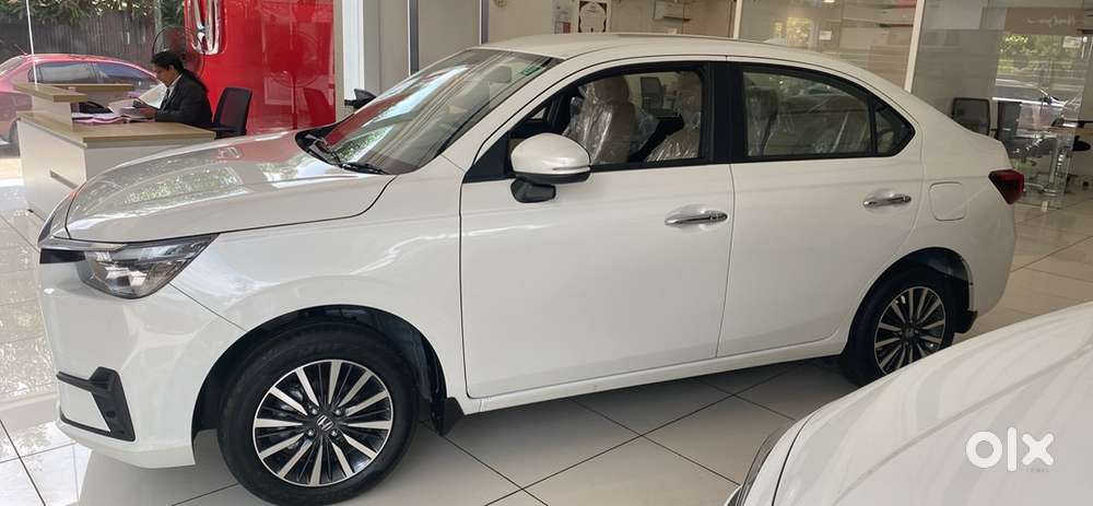 Honda Amaze Petrol At 2016 Model
