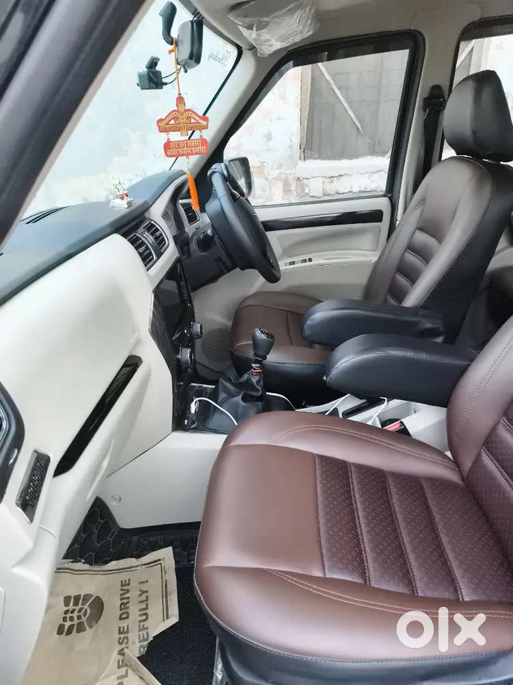 Mahindra Scorpio Classic 2026 Diesel 8400 Km Driven