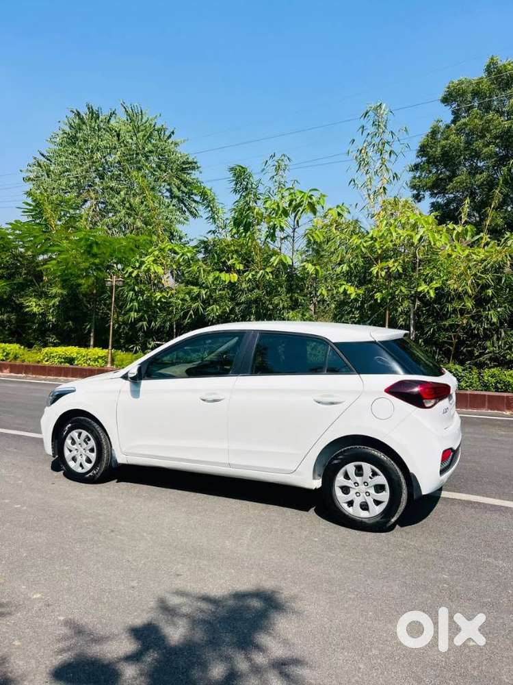 Hyundai I20 Sportz 1.2 Vtvt, 2018, Petrol