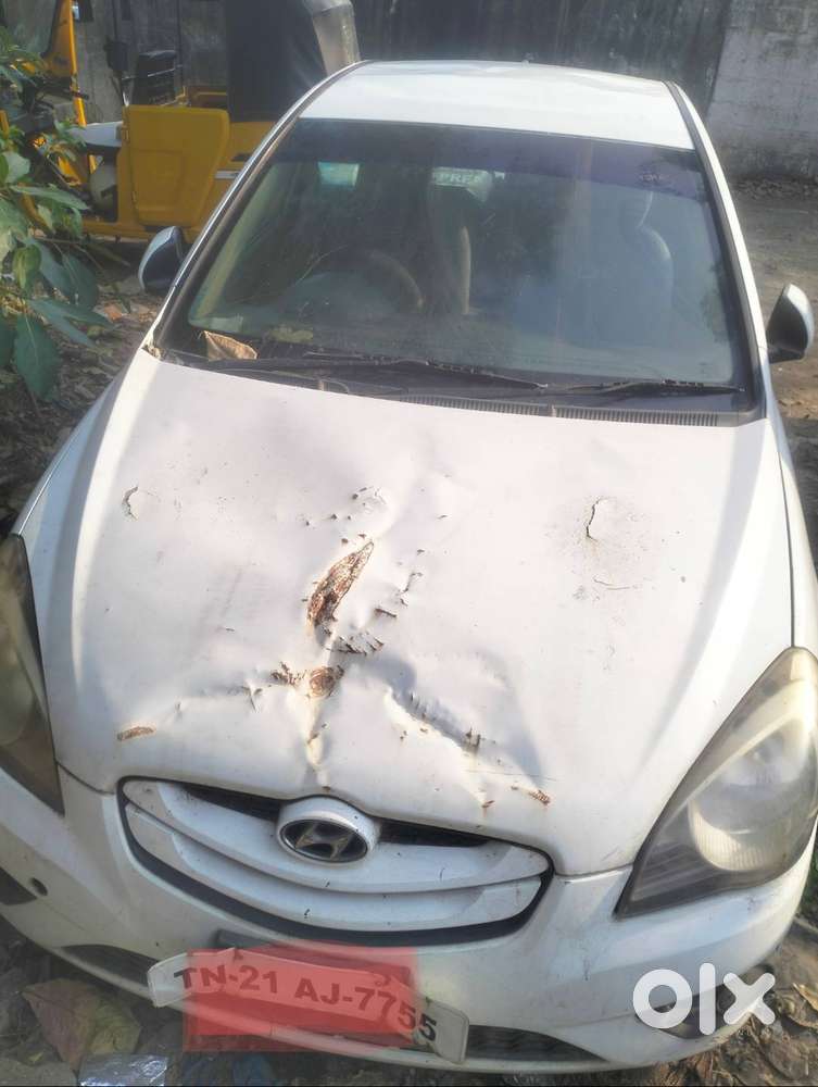 Hyundai Verna2011 Petrol Car Sales 2.2l