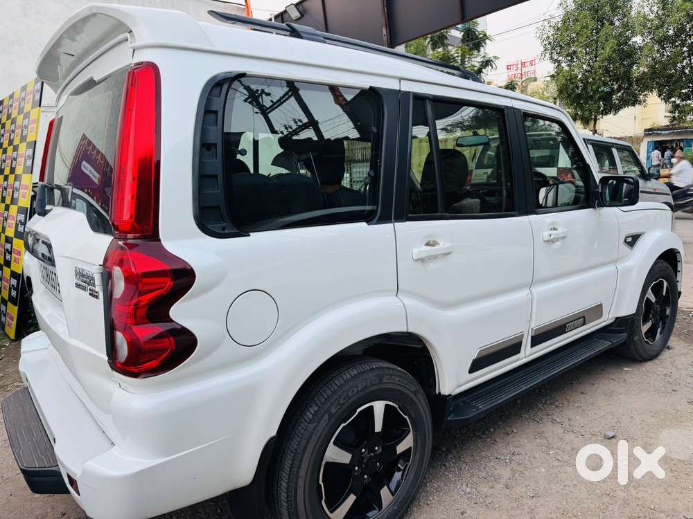 Mahindra Scorpio Classic 2.2 S 11 Mt 7 Str, 2024, Diesel