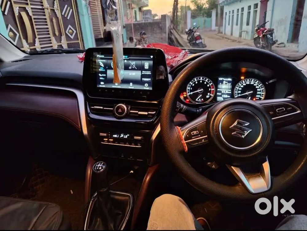 Maruti Suzuki Grand Vitara 2023 Petrol Well Maintained