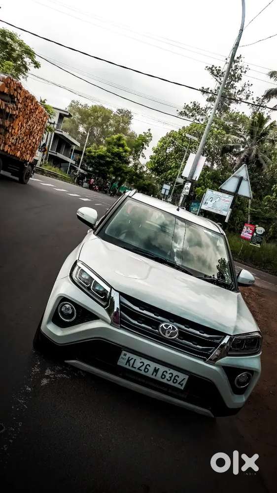 Toyota Urban Cruiser 2022 Petrol Well Maintained