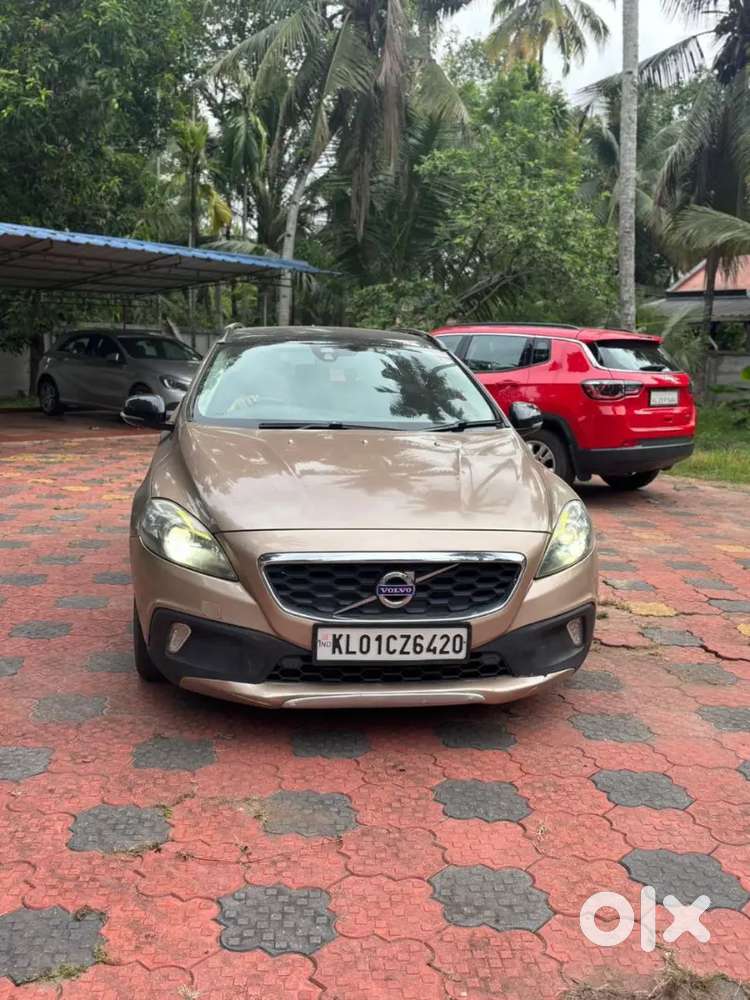 Volvo V40 2014