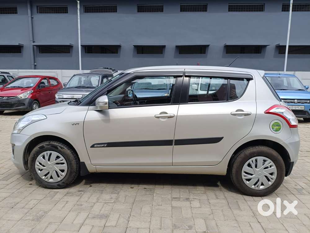 Maruti Suzuki Swift Vxi 1.2 Abs Bs-iv, 2016, Petrol