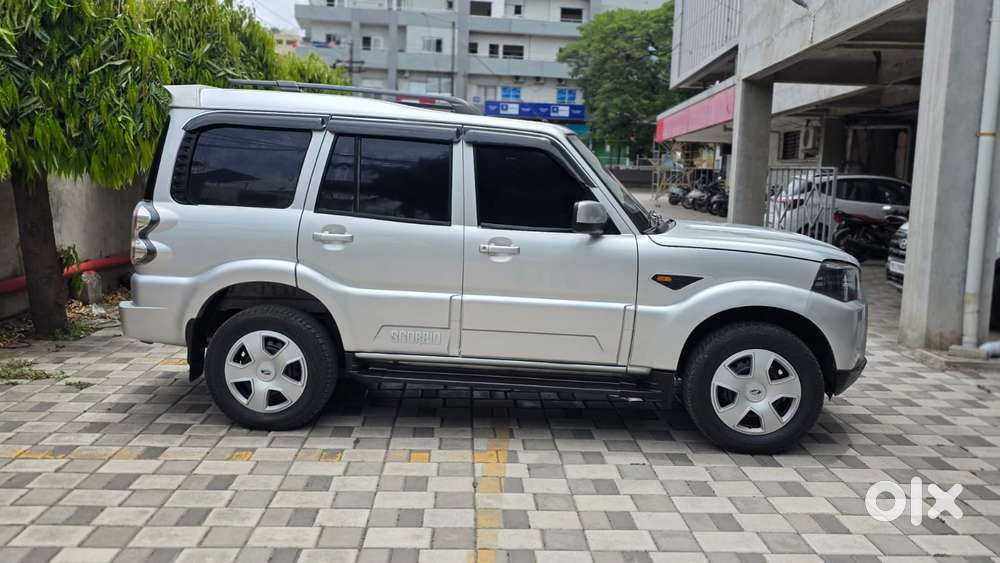 Mahindra Scorpio S6 Plus, 2016, Diesel