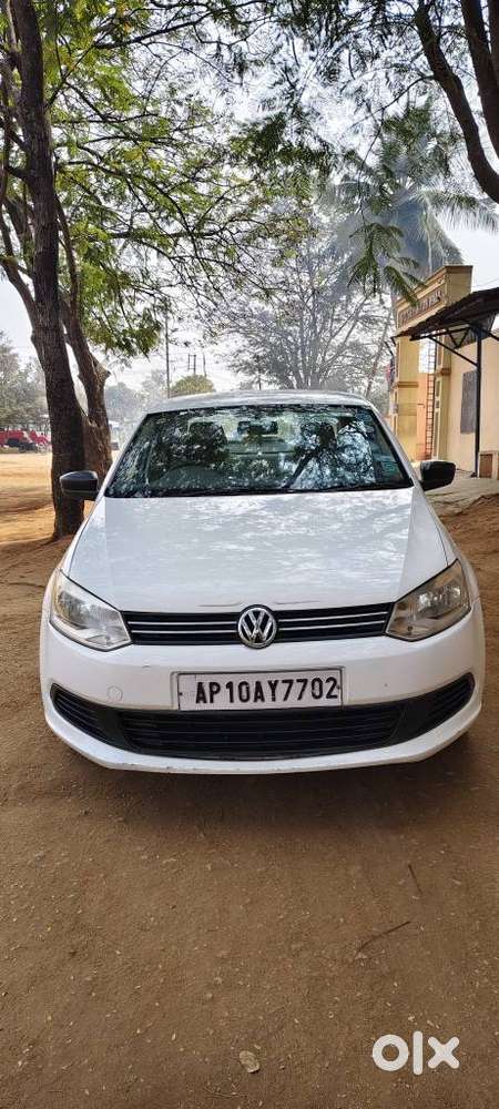 Volkswagen Vento 2010-2013 Petrol Trendline, 2011, Petrol