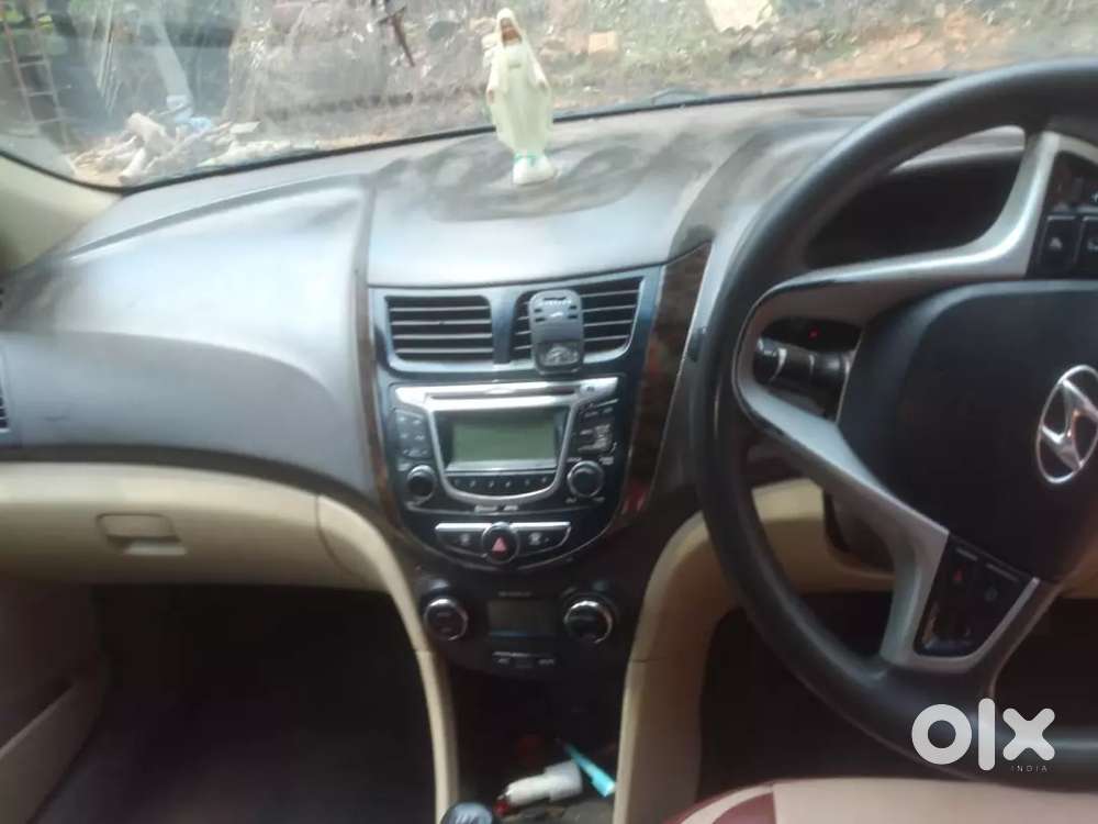 Hyundai Verna 2012