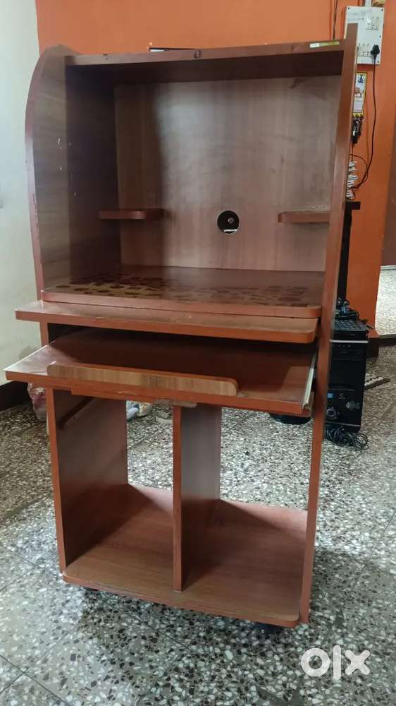 Used Computer Trolly