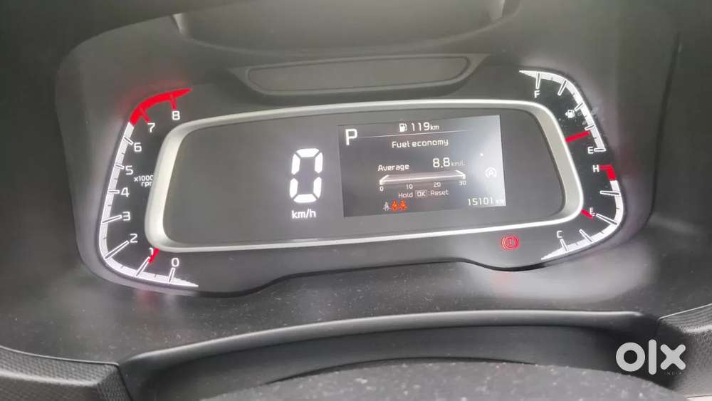 Kia Sonet Htx D, 2023, Petrol
