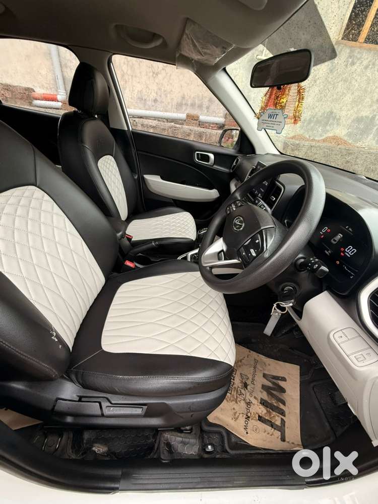 Hyundai Venue 2023 Diesel Car
