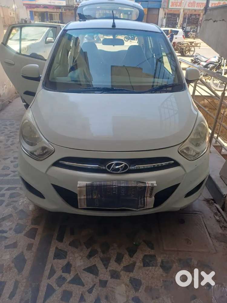 Hyundai I10 Magna Petrol 2012