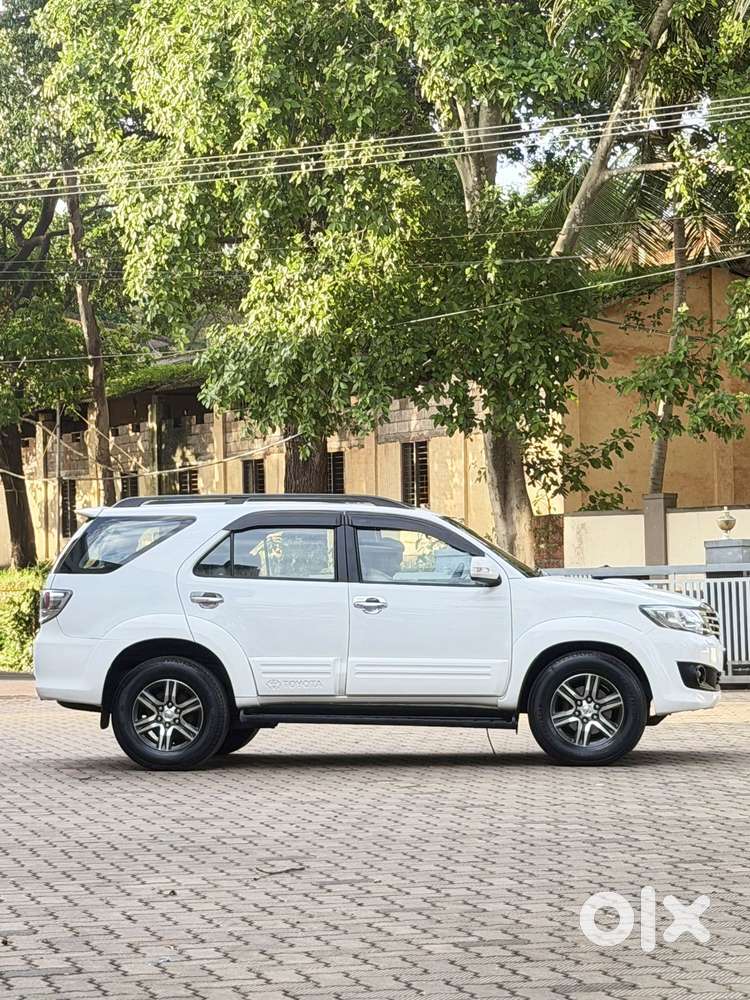 Toyota Fortuner 3.0 4x4 Manual, 2013, Diesel