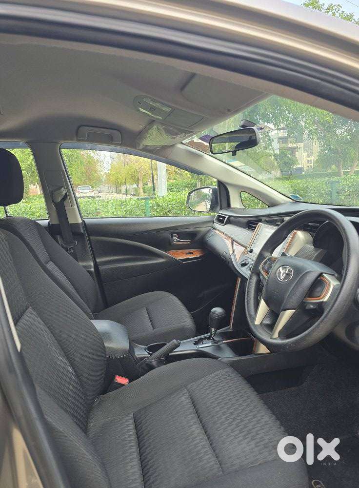 Toyota Innova Crysta [2020-ongoing] 2.7 Gx At 7 Str, 2021, Diesel