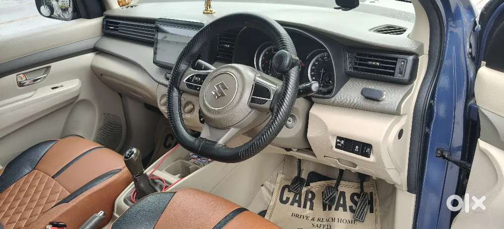 Ertiga 2022 Maruti Suzuki Vxi Cng Second