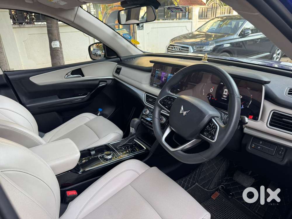 Mahindra Xuv700 Ax7 Awd, 2023, Diesel